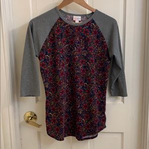 LuLaRoe top S.